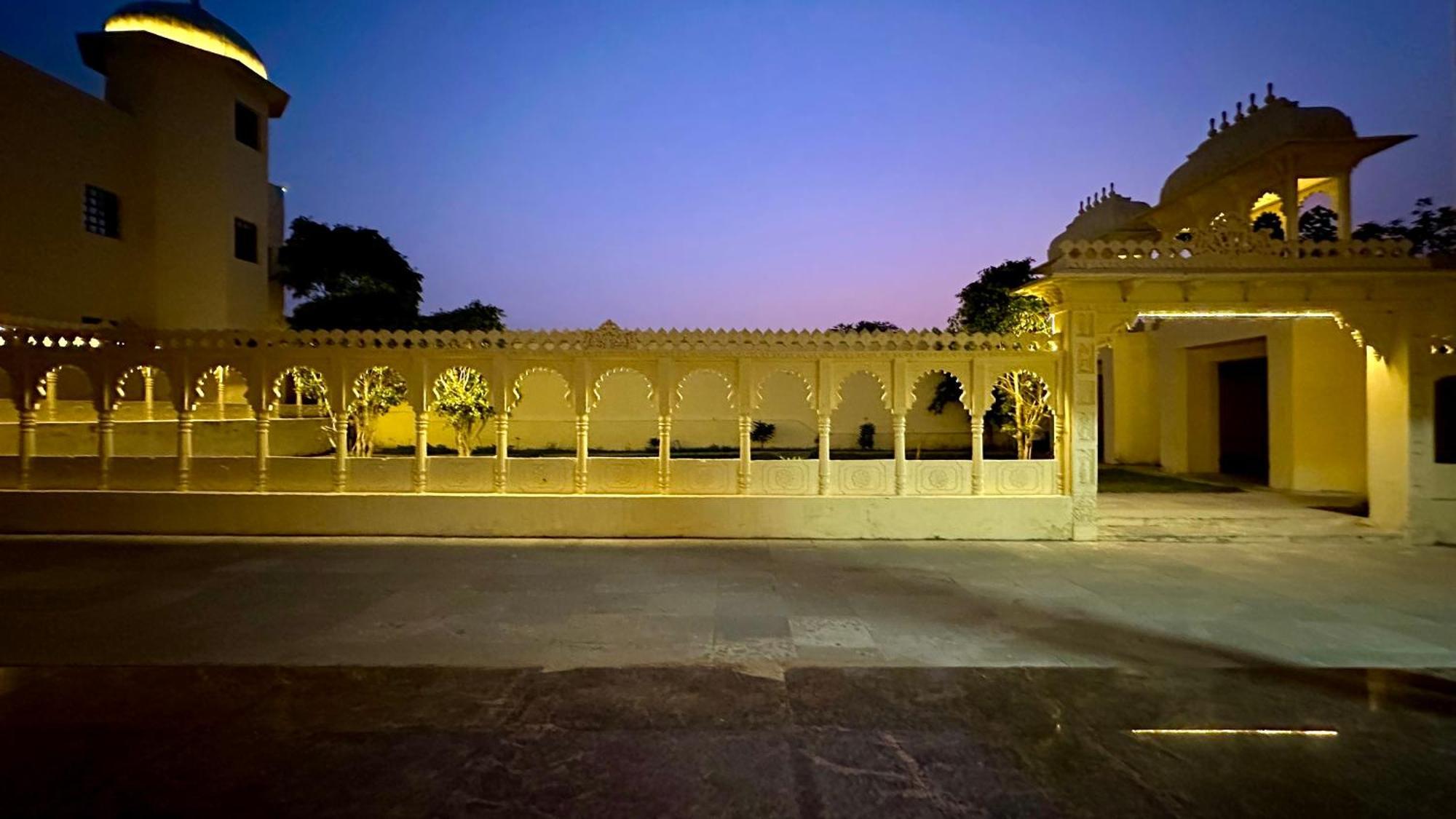 The Burj Resort Luxurious Stay Udaipur Luaran gambar